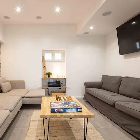 Ted Surf House *
