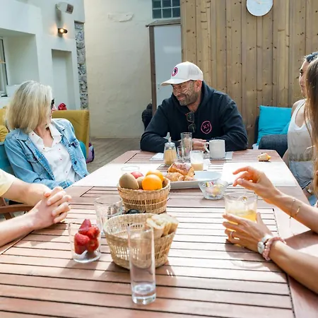 Ted Surf House Oda ve Kahvaltı *
