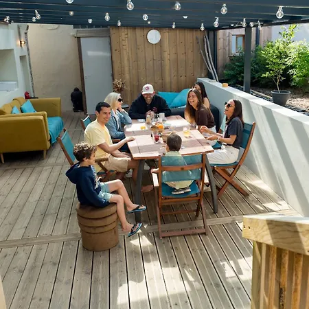Ted Surf House Couette-café *