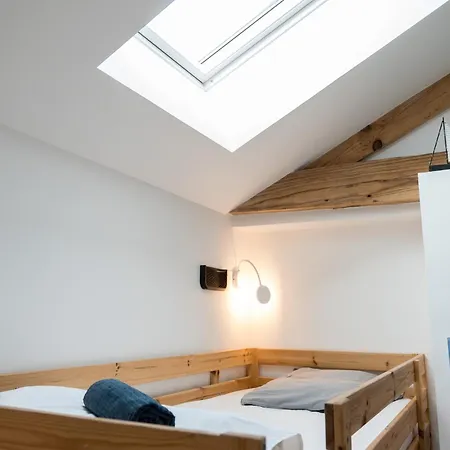 Ted Surf House Bed & Breakfast *